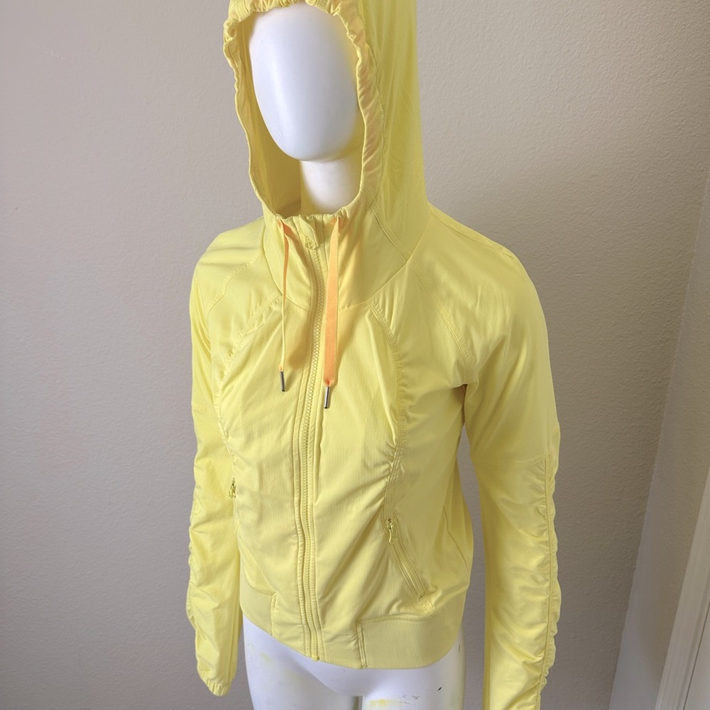 Lululemon zipdown jacket
